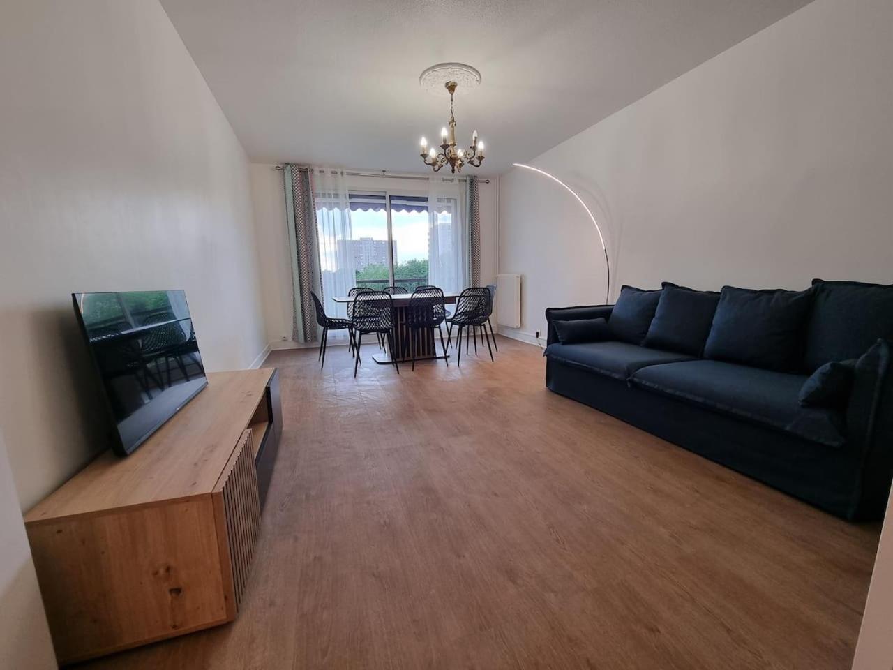 Grand Appartement 3 Chambres Disney - Paris - 82M2 Neuilly-sur-Marne Extérieur photo